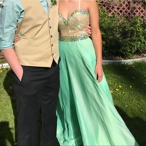 Sherri hill prom dress